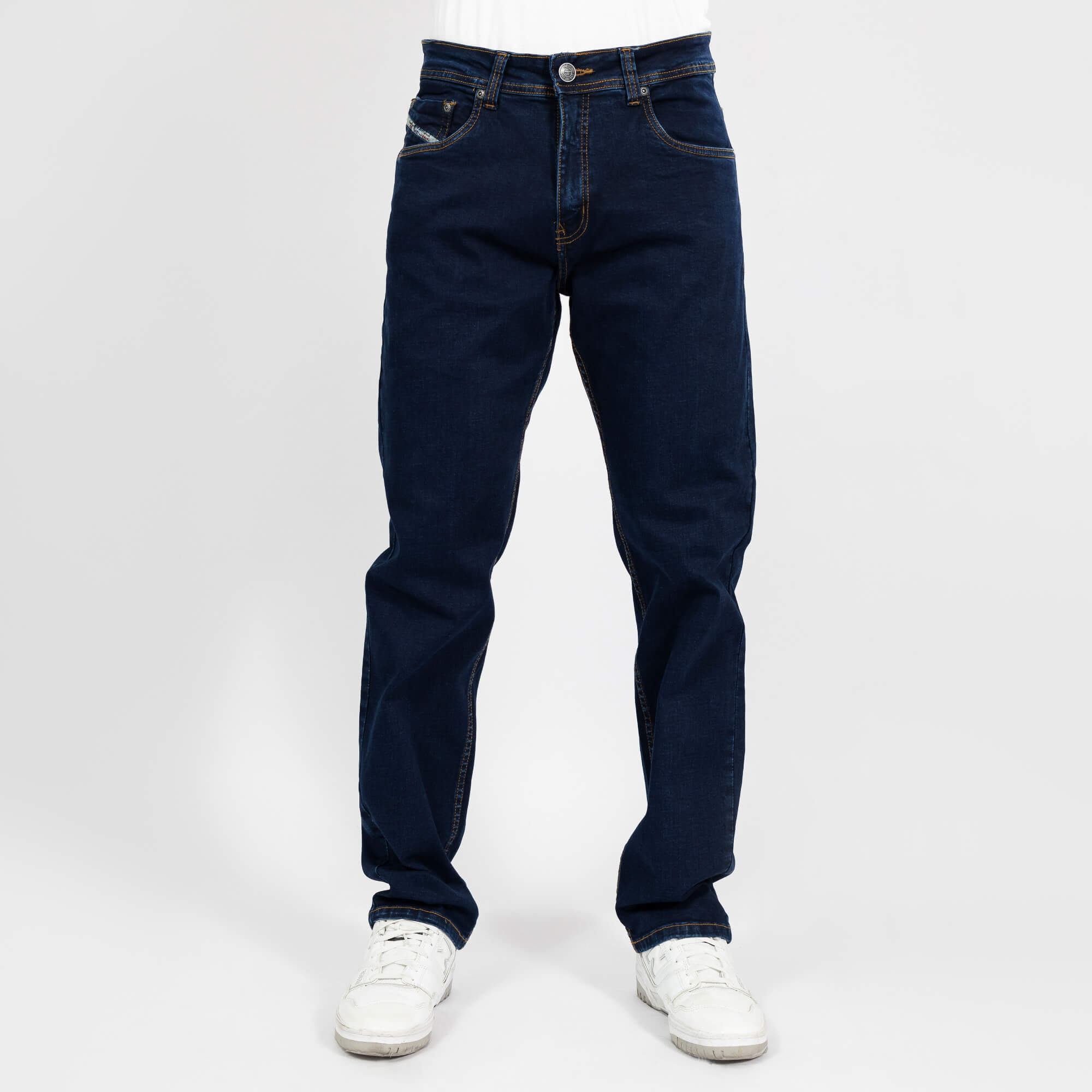Jean Straight Light Hernan